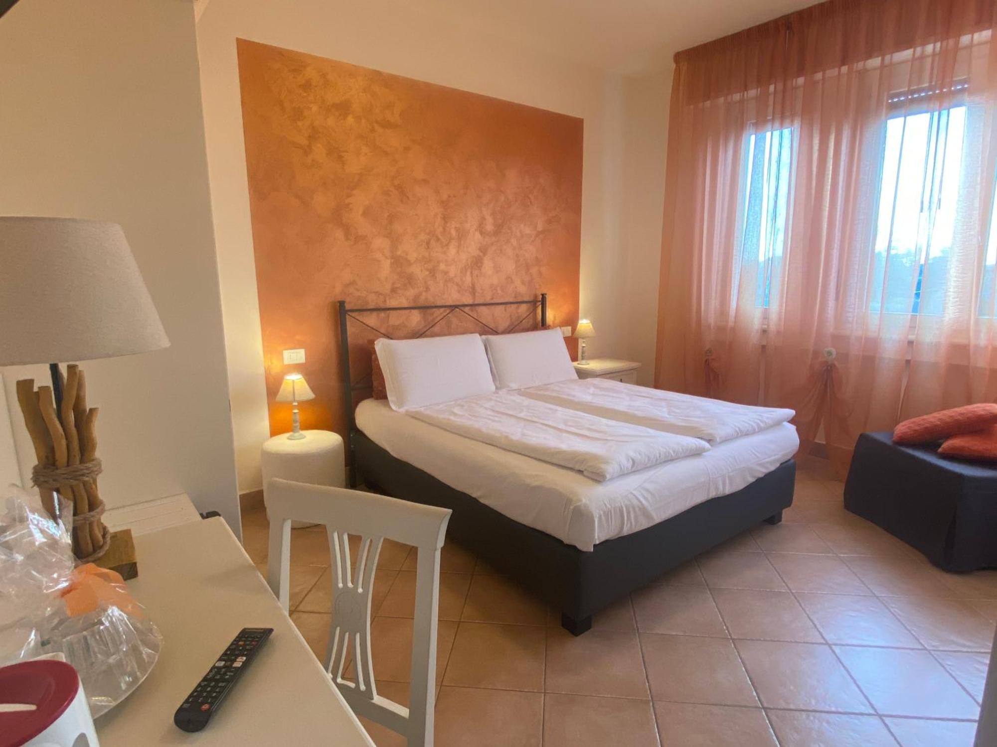 Betty'S House Bed & Breakfast Lazise Exterior photo